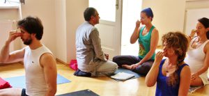 Pranayama und Patanjali Yoga Sutras mit Sri Sudhir Tiwari