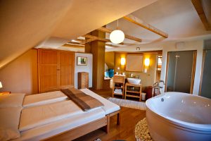 Yogaurlaub mit Horst mit Kriyas, Meditation, Chanting, Asana und Pranayama