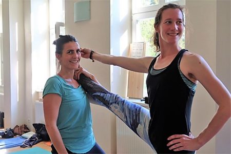 yogalehrer ausbildung in wien, Asanas adjusting